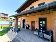 casa indipendente in vendita a Fino Mornasco