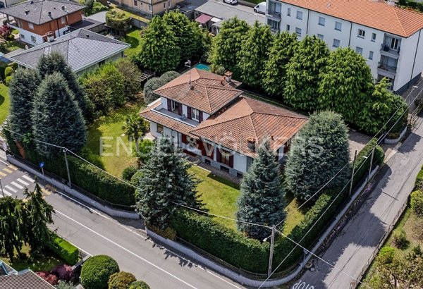 casa indipendente in vendita a Fino Mornasco