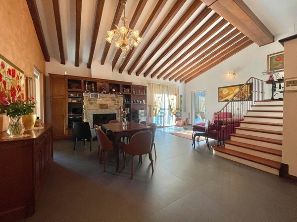 casa indipendente in vendita a Fino Mornasco