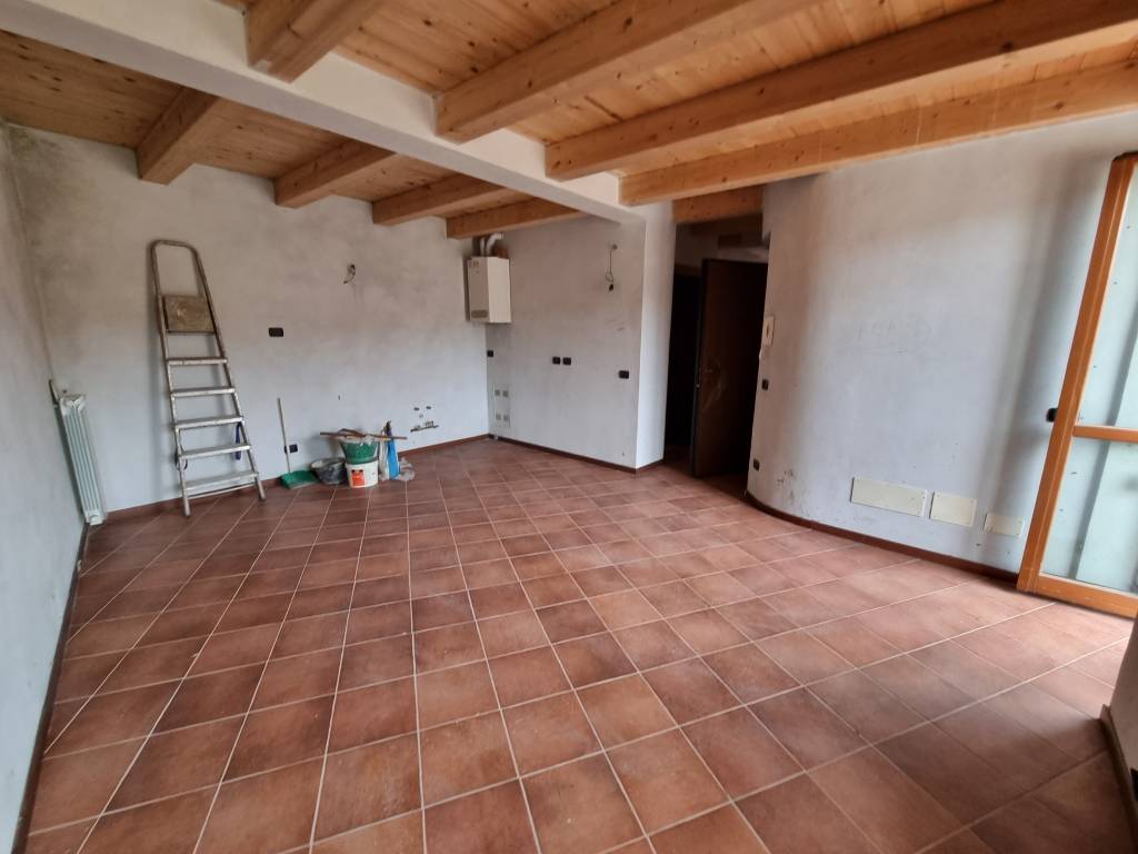 appartamento in vendita a Fino Mornasco in zona Andrate