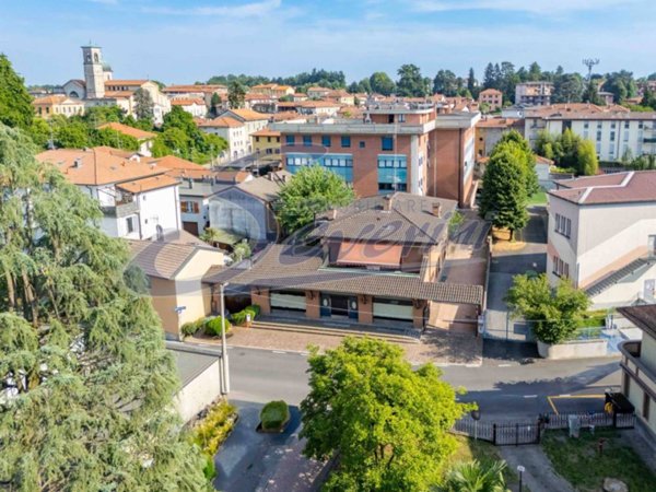casa indipendente in vendita a Fino Mornasco