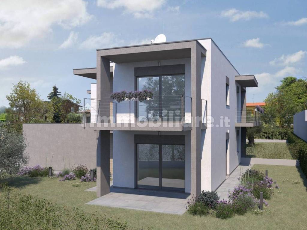 casa indipendente in vendita a Fino Mornasco