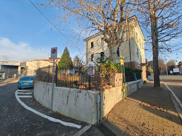 casa indipendente in vendita a Fino Mornasco