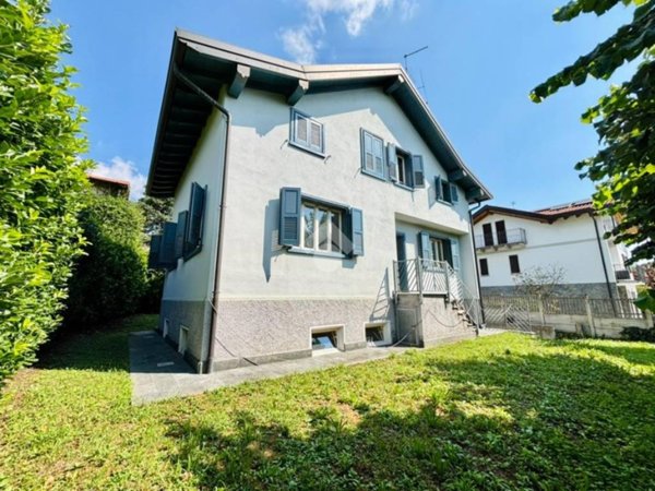 casa indipendente in vendita a Fino Mornasco