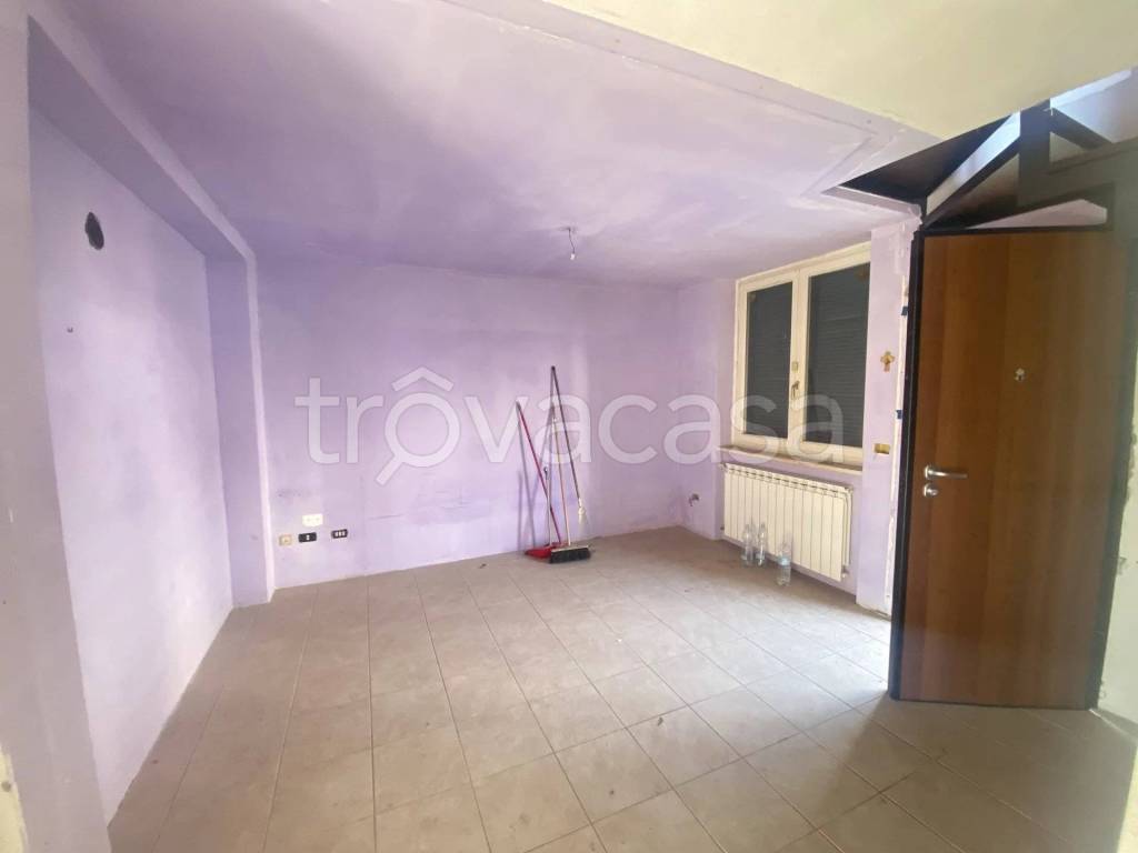 casa indipendente in vendita a Fino Mornasco