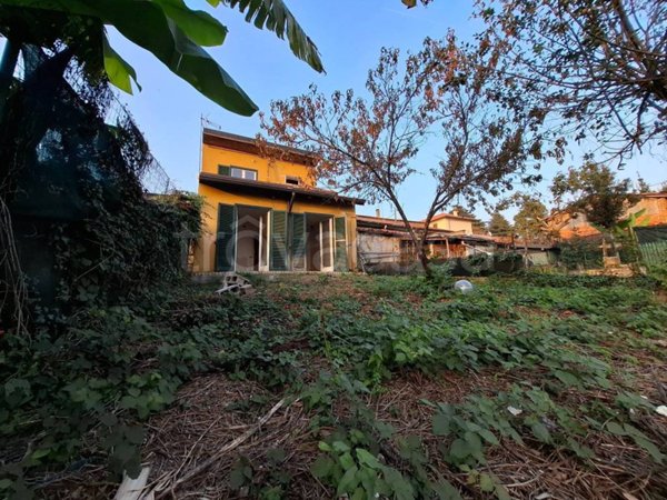 casa indipendente in vendita a Fino Mornasco