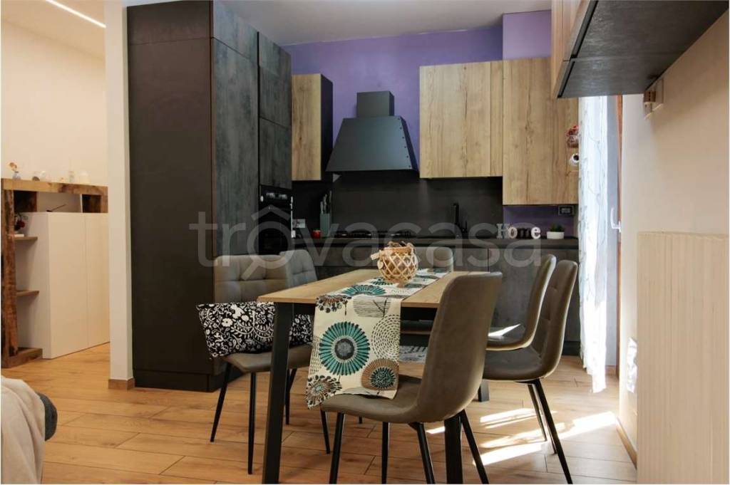 appartamento in vendita a Fino Mornasco in zona Andrate