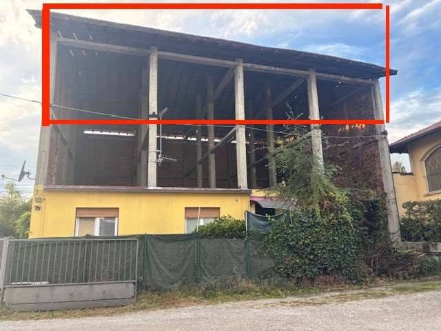 casa indipendente in vendita a Fino Mornasco