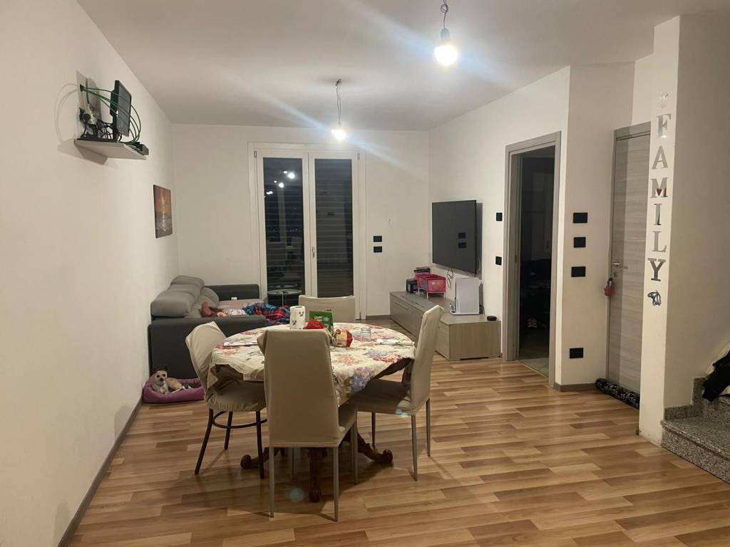 casa indipendente in vendita a Fino Mornasco