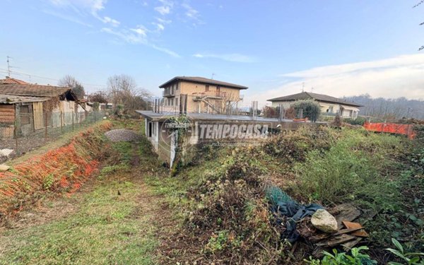 casa indipendente in vendita a Fino Mornasco in zona Andrate