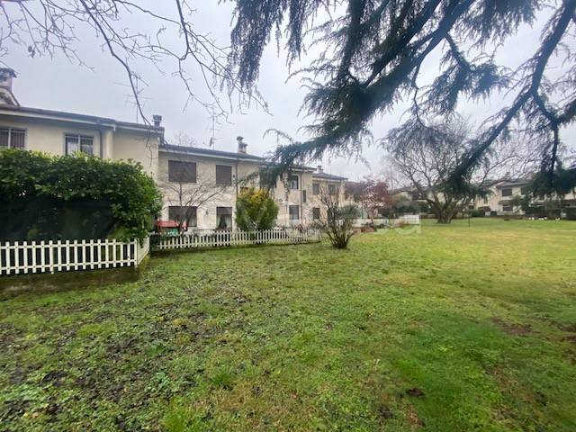 casa indipendente in vendita a Fino Mornasco