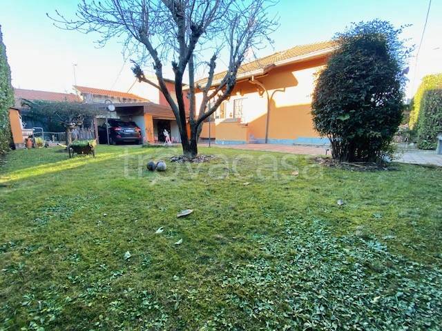 appartamento in vendita a Fino Mornasco