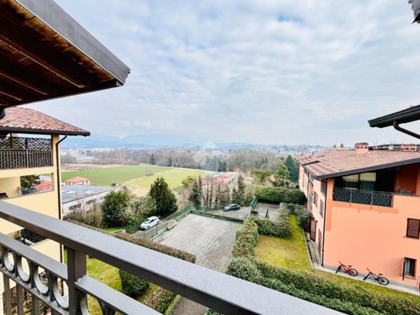 appartamento in vendita a Fino Mornasco