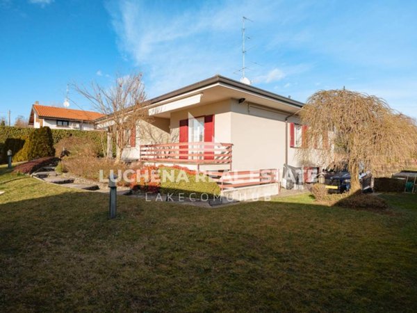 casa indipendente in vendita a Fino Mornasco