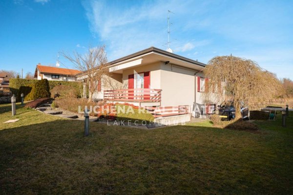 casa indipendente in vendita a Fino Mornasco