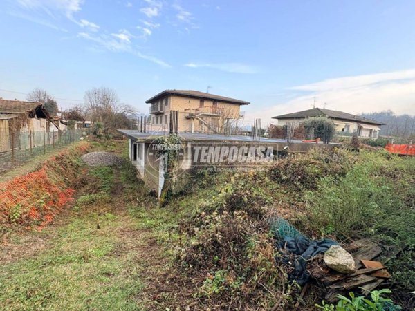 casa indipendente in vendita a Fino Mornasco in zona Andrate