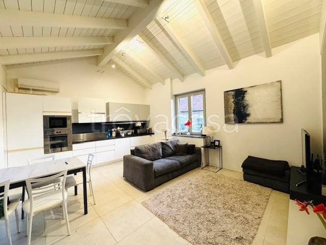 appartamento in vendita a Fino Mornasco