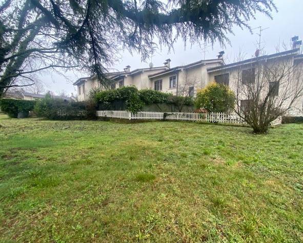 casa indipendente in vendita a Fino Mornasco