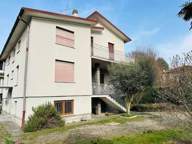 casa indipendente in vendita a Fino Mornasco