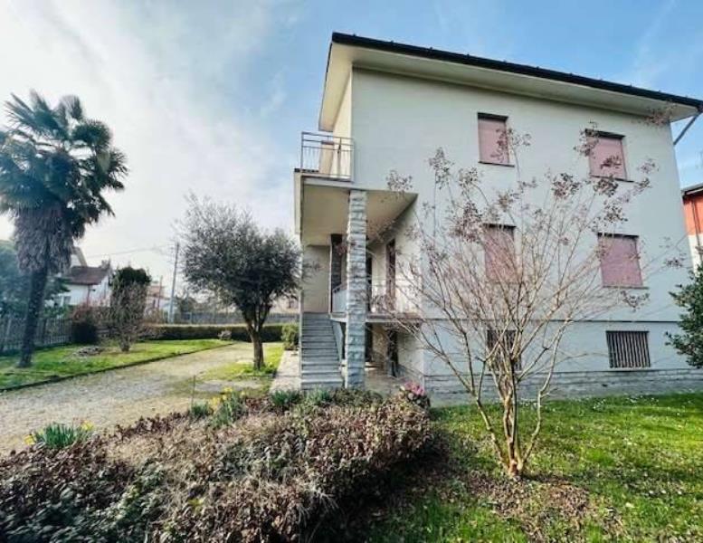 casa indipendente in vendita a Fino Mornasco