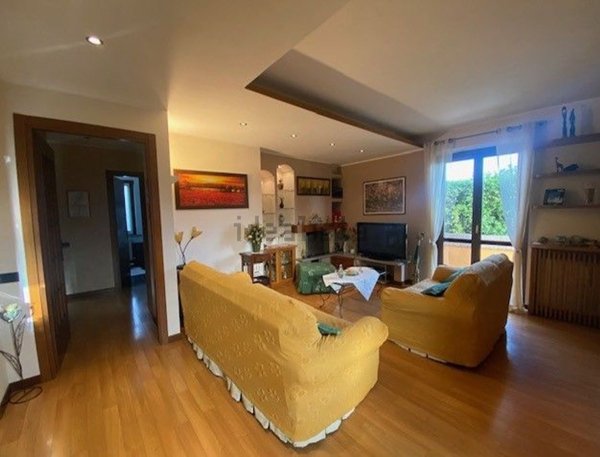 casa indipendente in vendita a Fino Mornasco