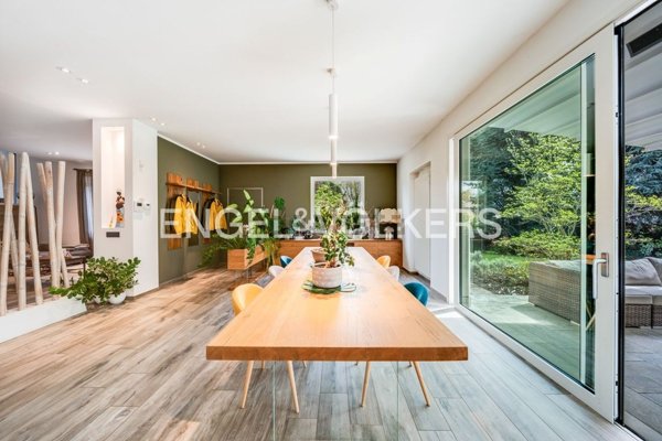 casa indipendente in vendita a Fino Mornasco