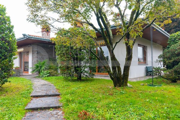 casa indipendente in vendita a Fino Mornasco