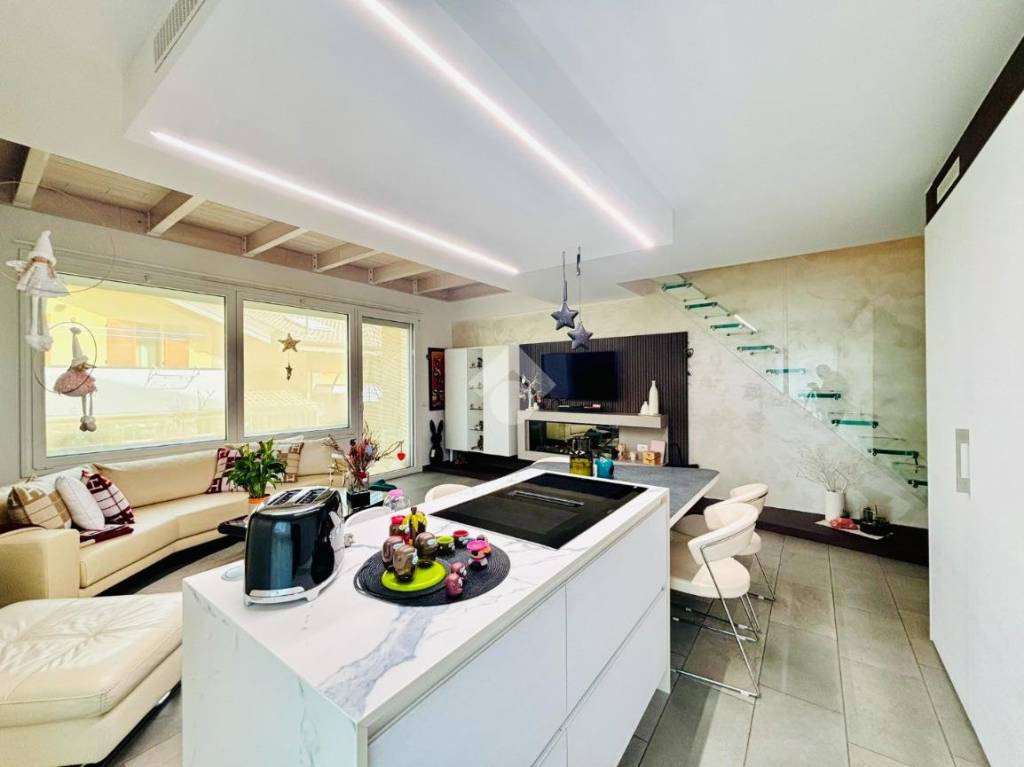 appartamento in vendita a Fino Mornasco