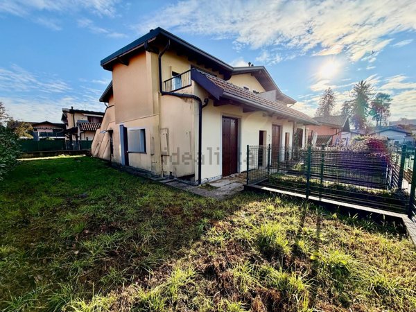 appartamento in vendita a Fino Mornasco