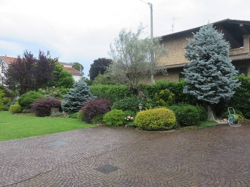 casa indipendente in vendita a Fino Mornasco