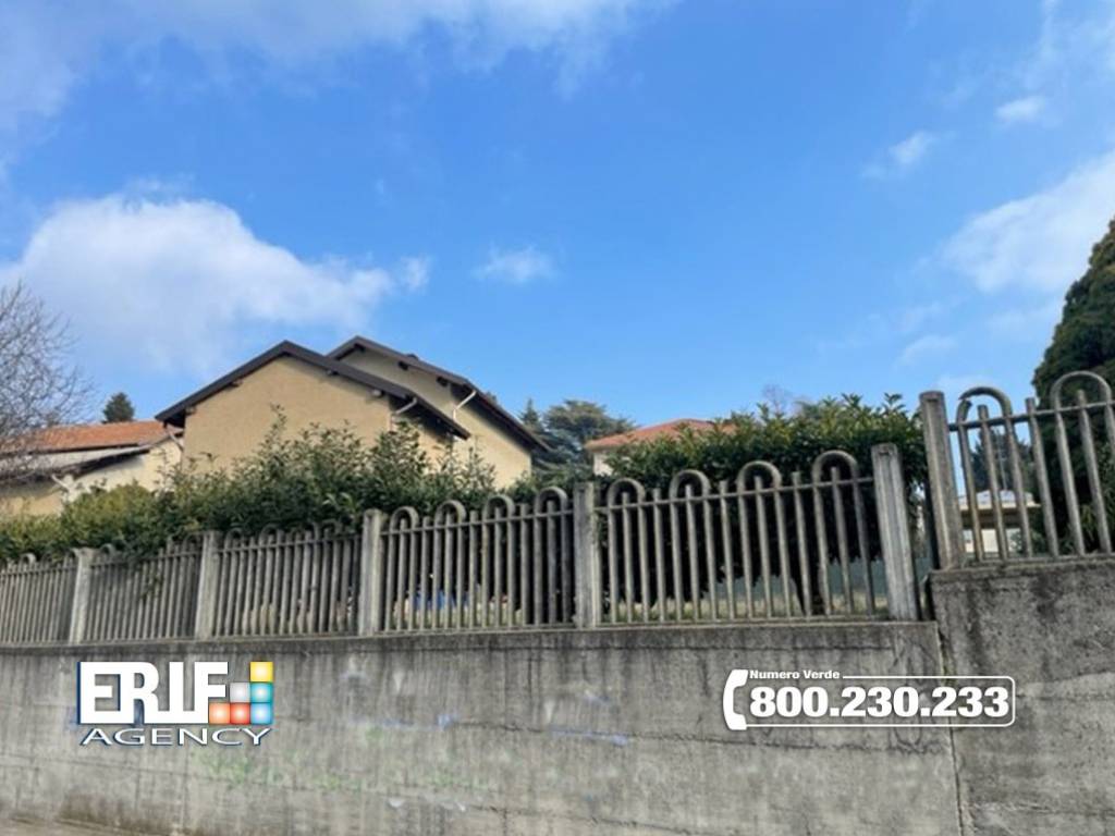 casa indipendente in vendita a Fino Mornasco