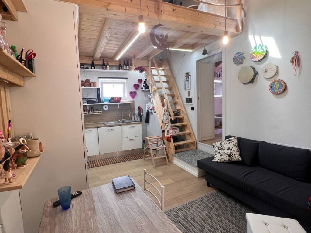 casa indipendente in vendita a Fino Mornasco