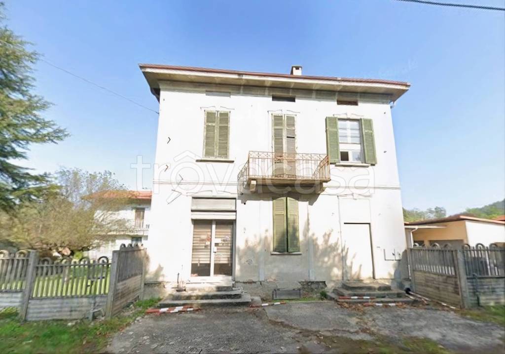 casa indipendente in vendita a Fino Mornasco