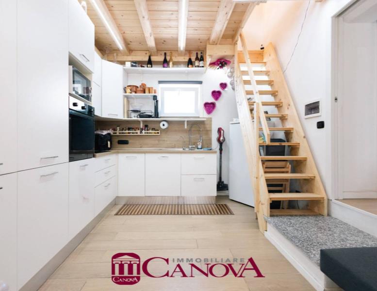casa indipendente in vendita a Fino Mornasco in zona Andrate