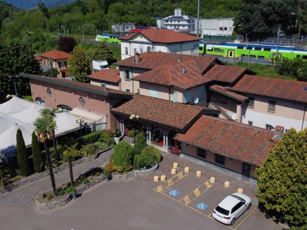 negozio in vendita a Fino Mornasco in zona Andrate
