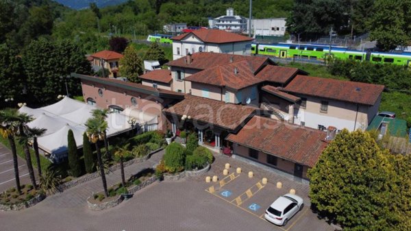 negozio in vendita a Fino Mornasco