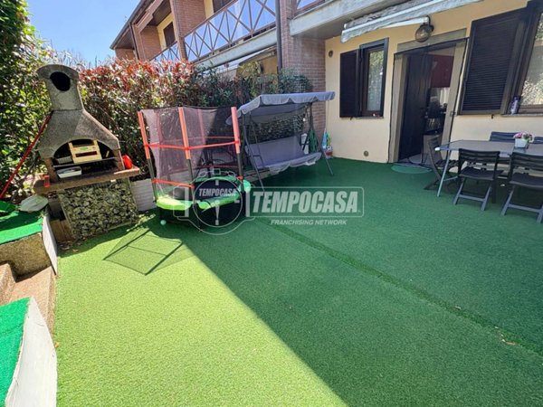 casa indipendente in vendita a Fino Mornasco in zona Andrate