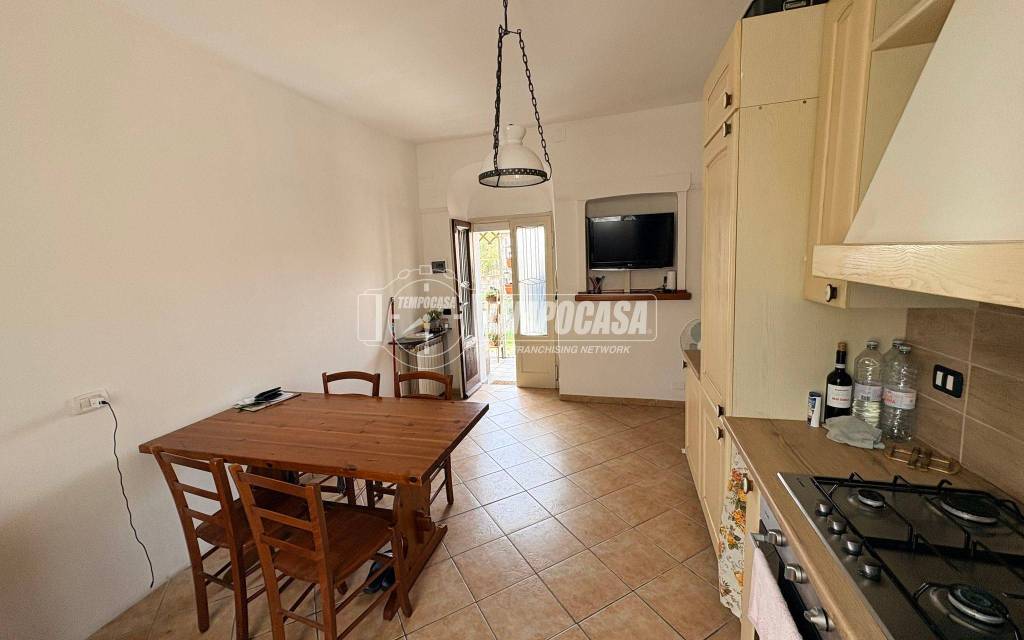 appartamento in vendita a Fino Mornasco in zona Andrate