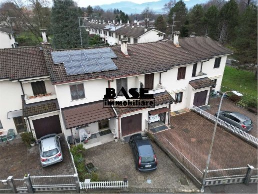 casa indipendente in vendita a Fino Mornasco in zona Andrate