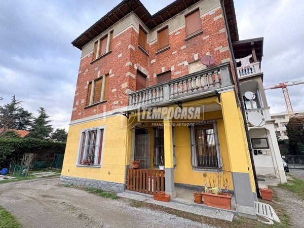 appartamento in vendita a Fino Mornasco in zona Andrate