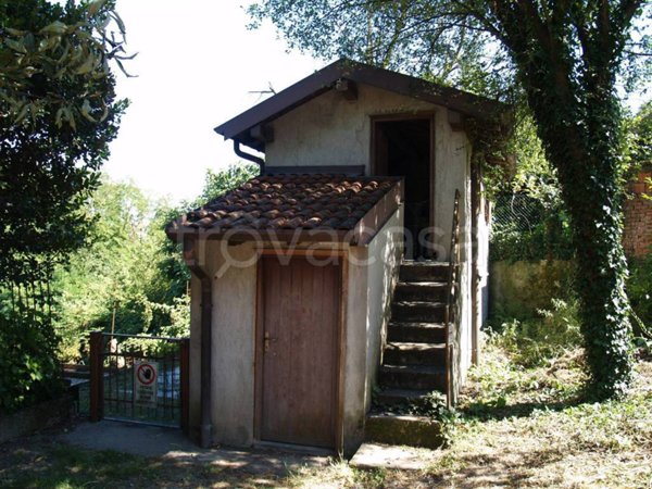 locale commerciale in vendita a Fino Mornasco