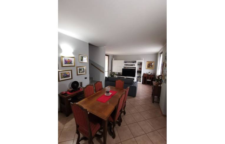 casa indipendente in vendita a Fino Mornasco