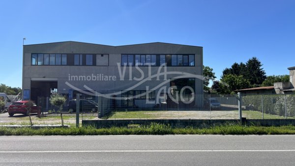 locale commerciale in vendita a Fino Mornasco