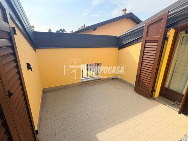 appartamento in vendita a Fino Mornasco in zona Andrate