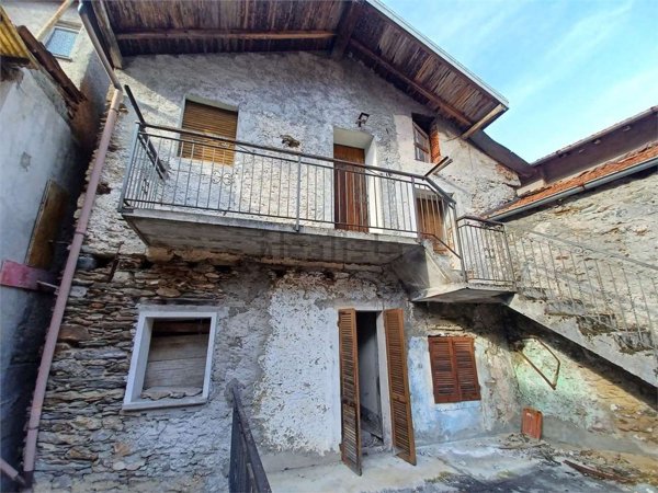 quadrivano in vendita a Garzeno