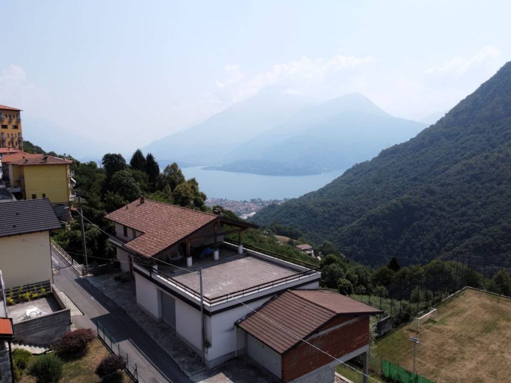 appartamento in vendita a Garzeno