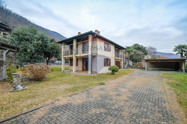 casa indipendente in vendita a Gera Lario