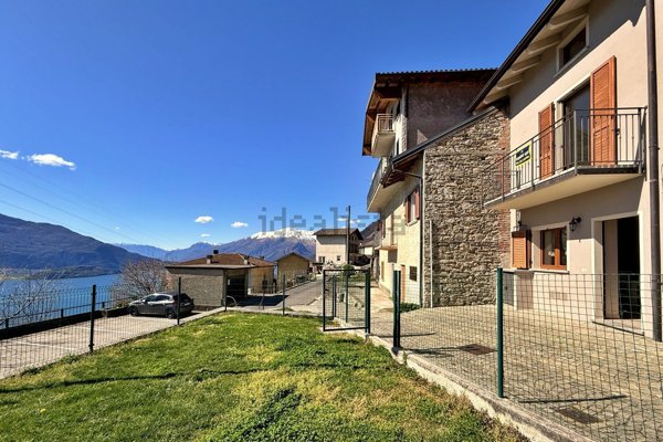 casa indipendente in vendita a Gera Lario