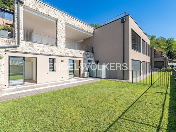 appartamento in vendita a Gera Lario