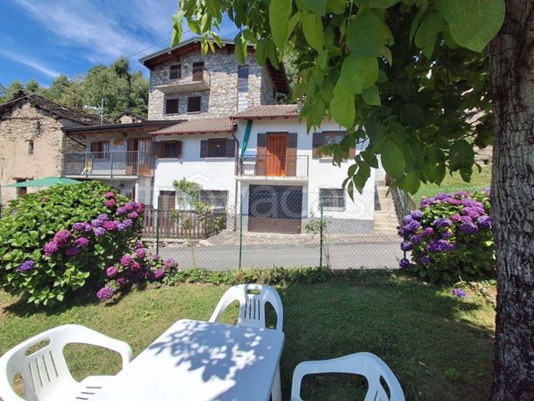 appartamento in vendita a Gera Lario